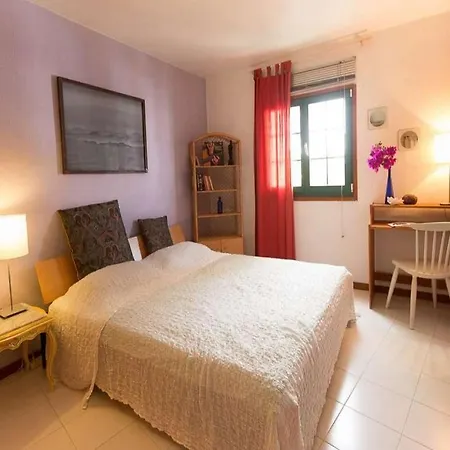 Sleeps 2 Pool Wifi Apartment Costa Teguise
