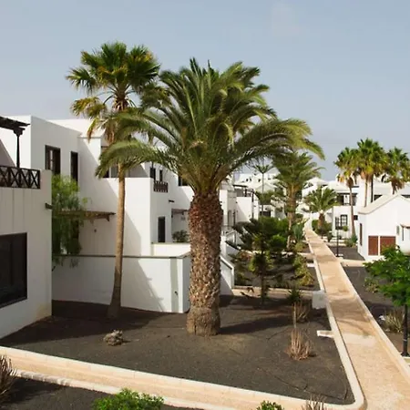 Apartman Sleeps 2 Pool Wifi Costa Teguise